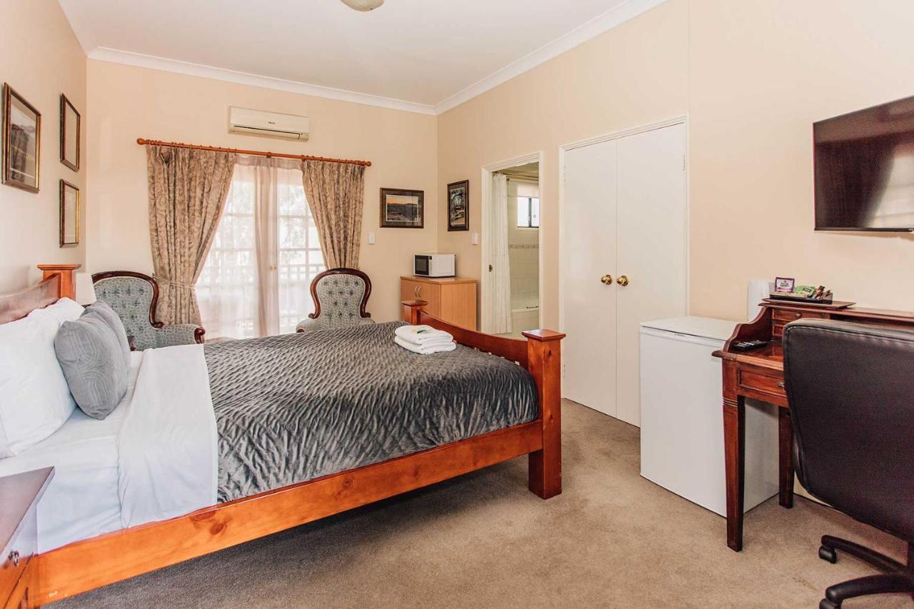 Settlers Hotel Йорк Екстер'єр фото